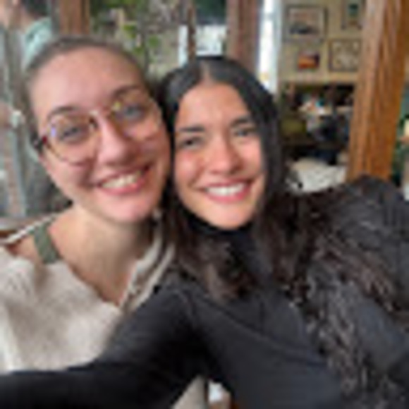 Meet your Posher, Mia - Picture 1 of 1